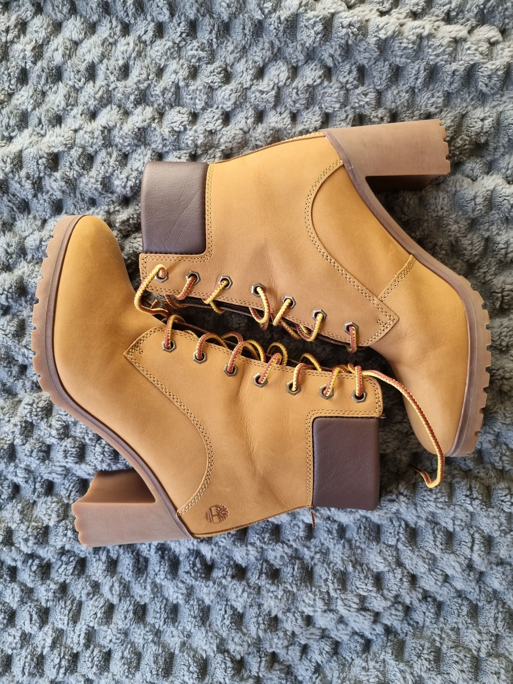 Timberland Women's Wheat and Brown Lace-Up Chunk Heel Boots